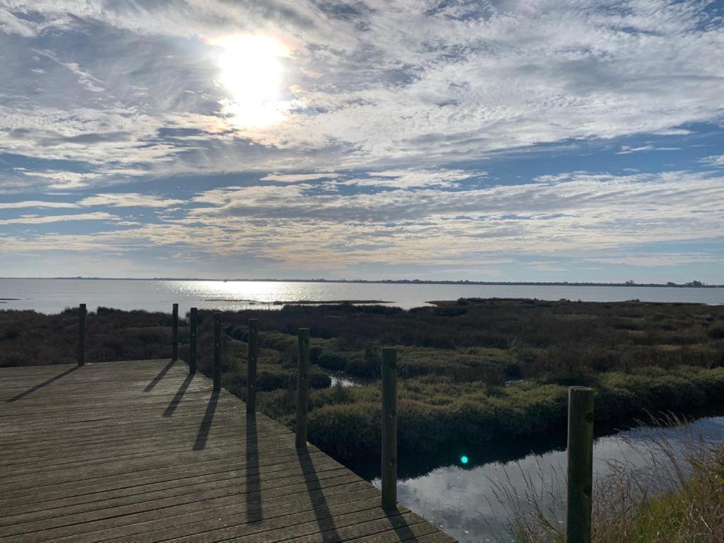 O Cantinho Entre A Ria E O Mar - With Hot Water Pool All Year Round Torreira Extérieur photo