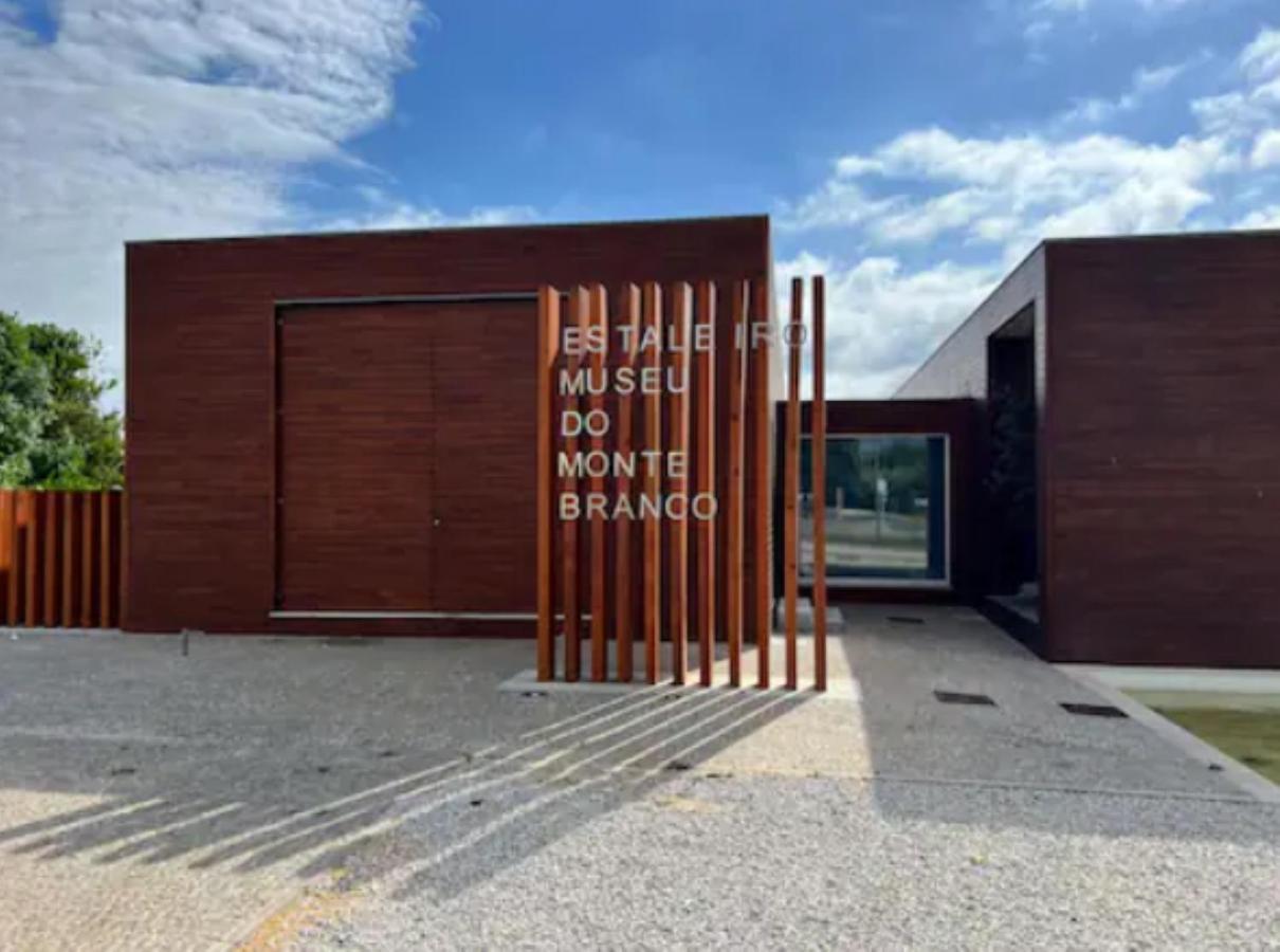 O Cantinho Entre A Ria E O Mar - With Hot Water Pool All Year Round Torreira Extérieur photo